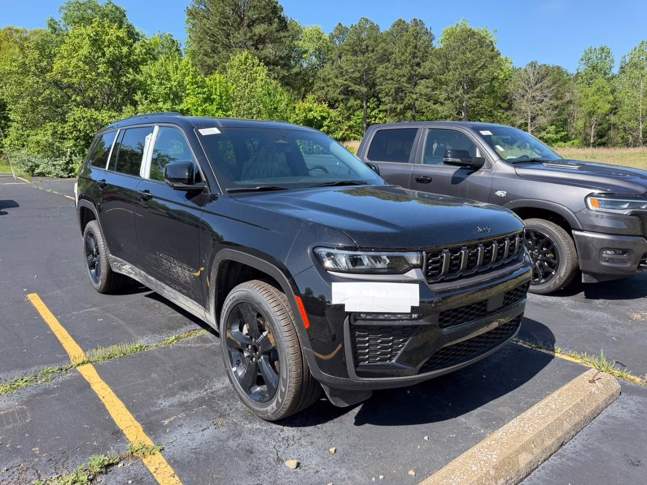 2026 Diamond Black Crystal Pearlcoat Jeep Grand Cherokee L Limited 4X4 SUV