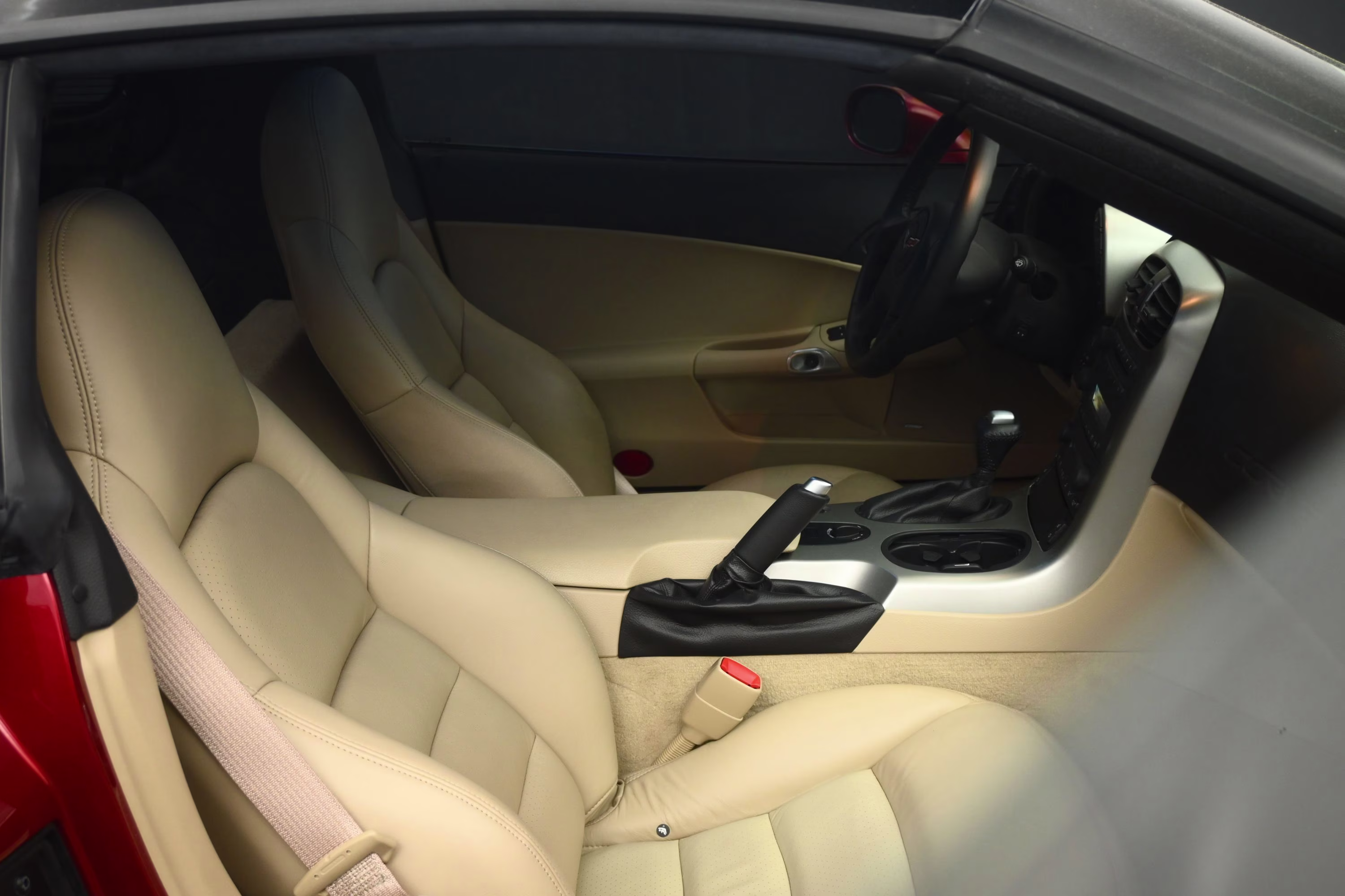 2005 Magnetic Red Metallic Chevrolet Corvette Base RWD Coupe