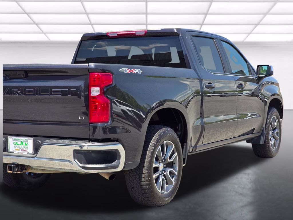 2024 Dark Ash Metallic Chevrolet Silverado 1500 LT 4X4 Truck