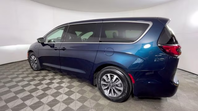 2022 blue Chrysler Pacifica Hybrid Touring L FWD Van