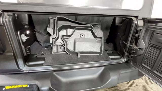 2019 Granite Crystal Metallic Clearcoat Jeep Wrangler Sport 4X4 SUV