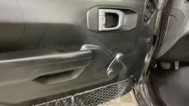 2019 Granite Crystal Metallic Clearcoat Jeep Wrangler Sport 4X4 SUV