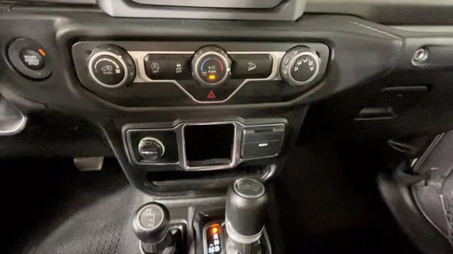 2019 Granite Crystal Metallic Clearcoat Jeep Wrangler Sport 4X4 SUV