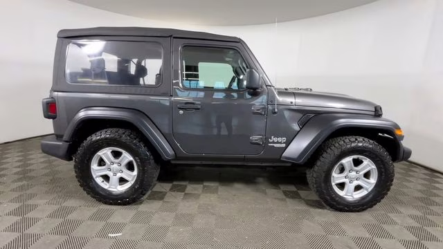 2019 Granite Crystal Metallic Clearcoat Jeep Wrangler Sport 4X4 SUV
