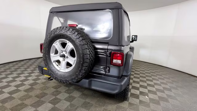 2019 Granite Crystal Metallic Clearcoat Jeep Wrangler Sport 4X4 SUV