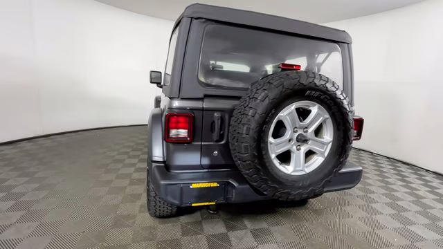2019 Granite Crystal Metallic Clearcoat Jeep Wrangler Sport 4X4 SUV