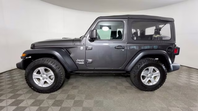 2019 Granite Crystal Metallic Clearcoat Jeep Wrangler Sport 4X4 SUV