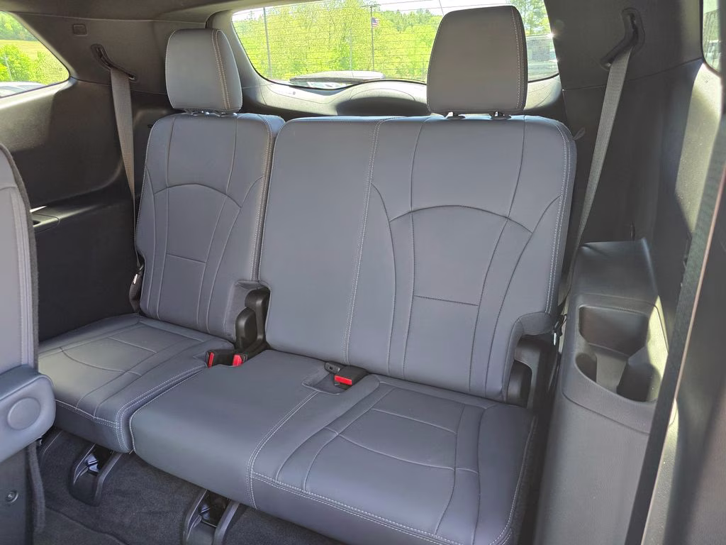 2023 Summit White Buick Enclave Essence FWD SUV