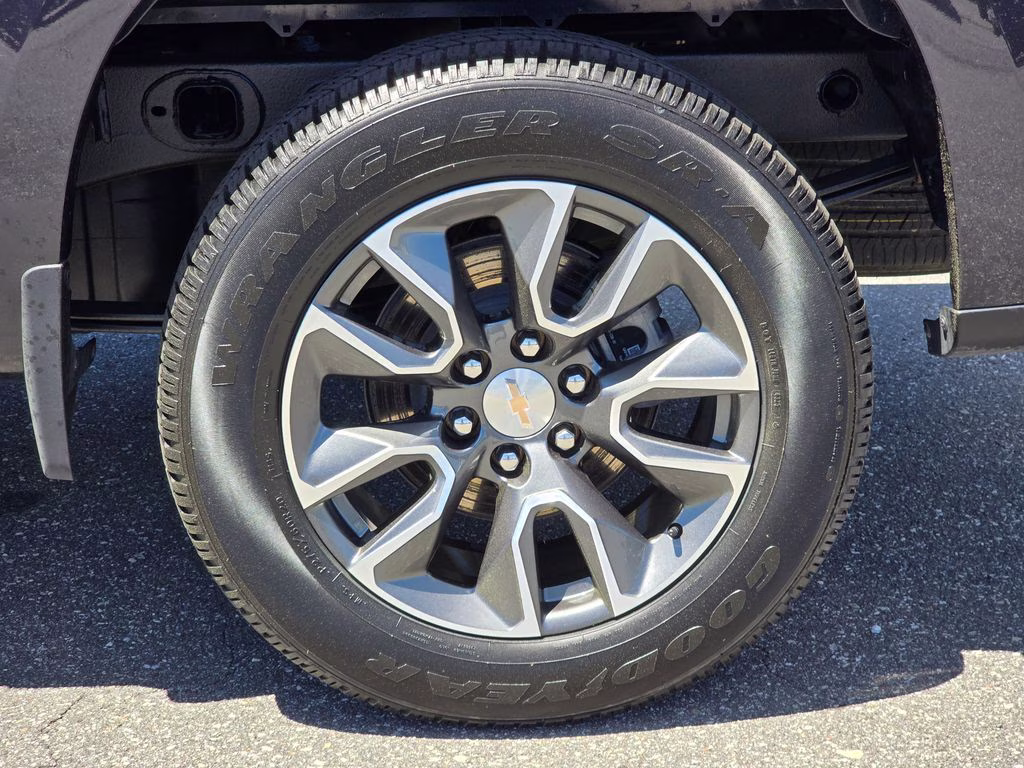 2024 Dark Ash Metallic Chevrolet Silverado 1500 LT 4X4 Truck
