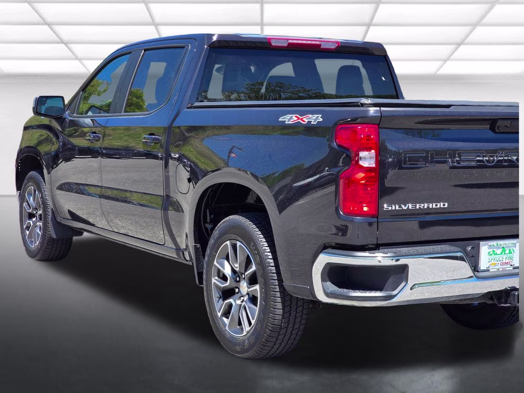2024 Dark Ash Metallic Chevrolet Silverado 1500 LT 4X4 Truck
