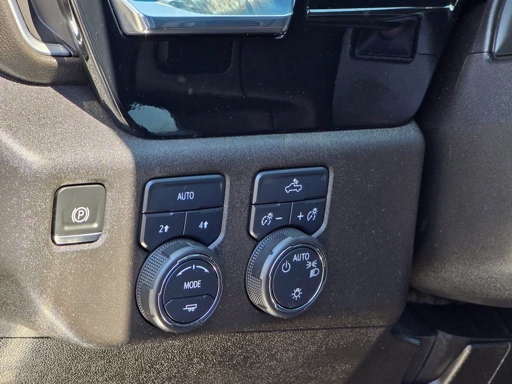 2024 Dark Ash Metallic Chevrolet Silverado 1500 LT 4X4 Truck