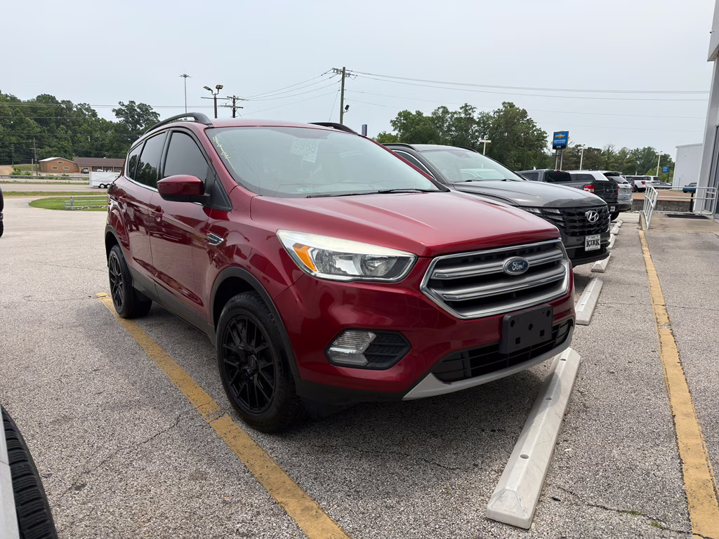 2017 Ruby Red Metallic Tinted Clearcoat Ford Escape SE FWD SUV
