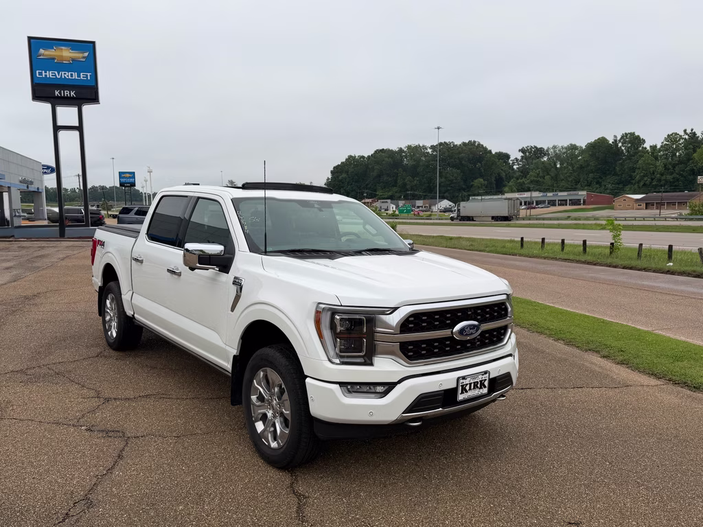 2022 Star White Metallic Tri-Coat Ford F-150 Platinum 4X4 Truck