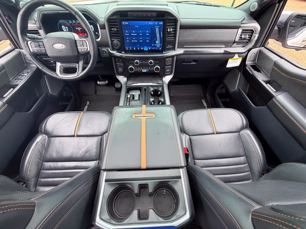 2022 Star White Metallic Tri-Coat Ford F-150 Platinum 4X4 Truck