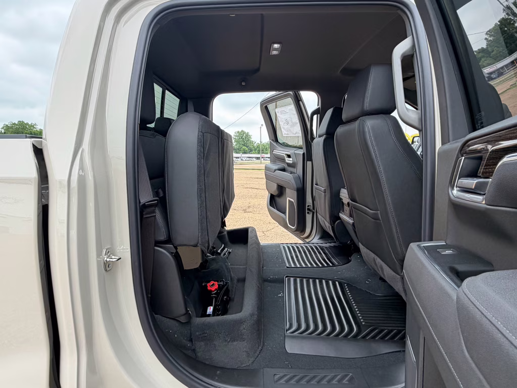 2026 White Sands Chevrolet Silverado RST 4X4 Truck