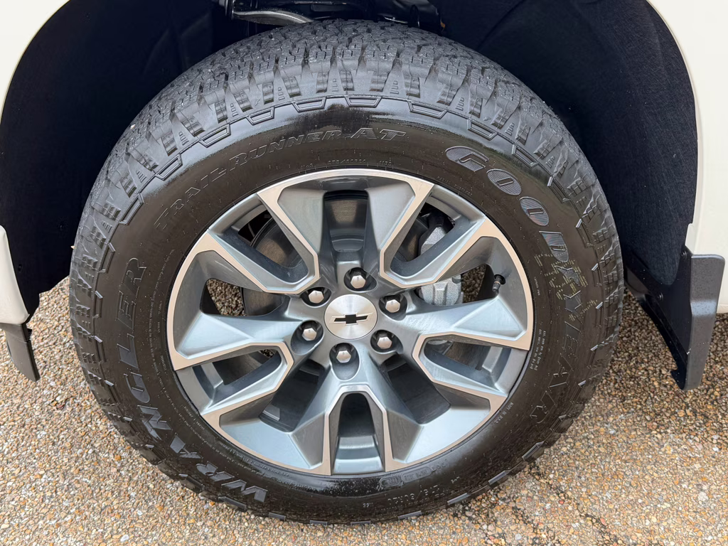 2026 White Sands Chevrolet Silverado RST 4X4 Truck