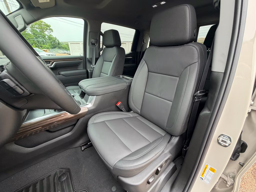 2026 White Sands Chevrolet Silverado RST 4X4 Truck