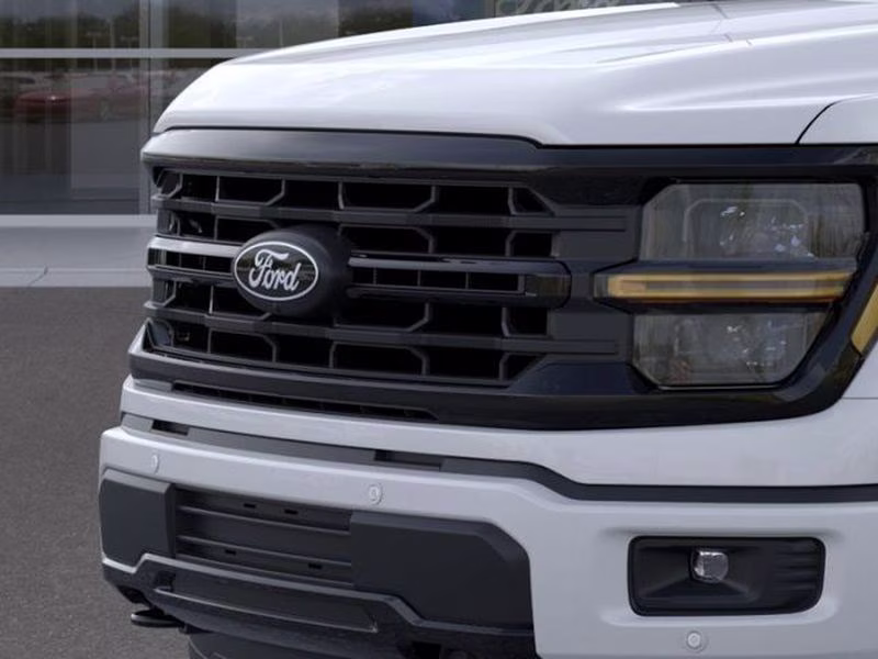 2026 Oxford White Ford F-150 XLT 4X4 Truck