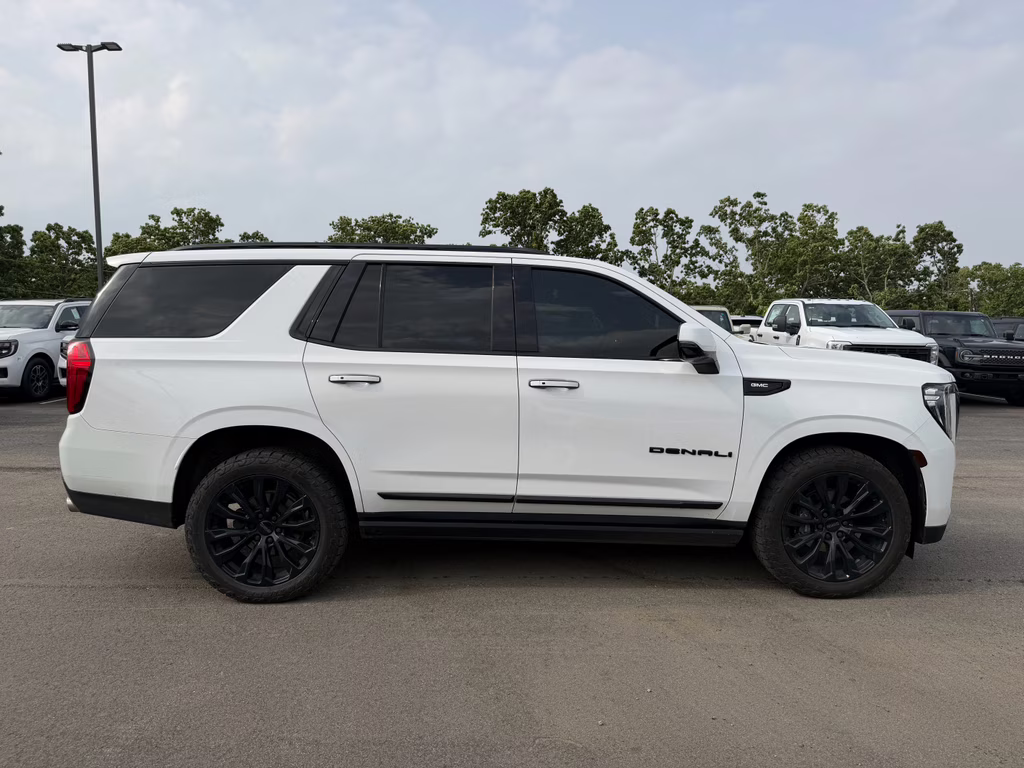 2021 Summit White GMC Yukon Denali RWD SUV