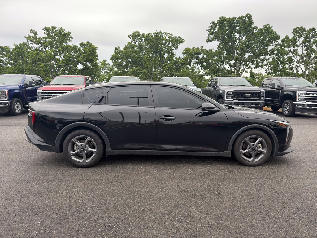 2025 Aurora Black Pearl Kia K4 LXS FWD Sedan