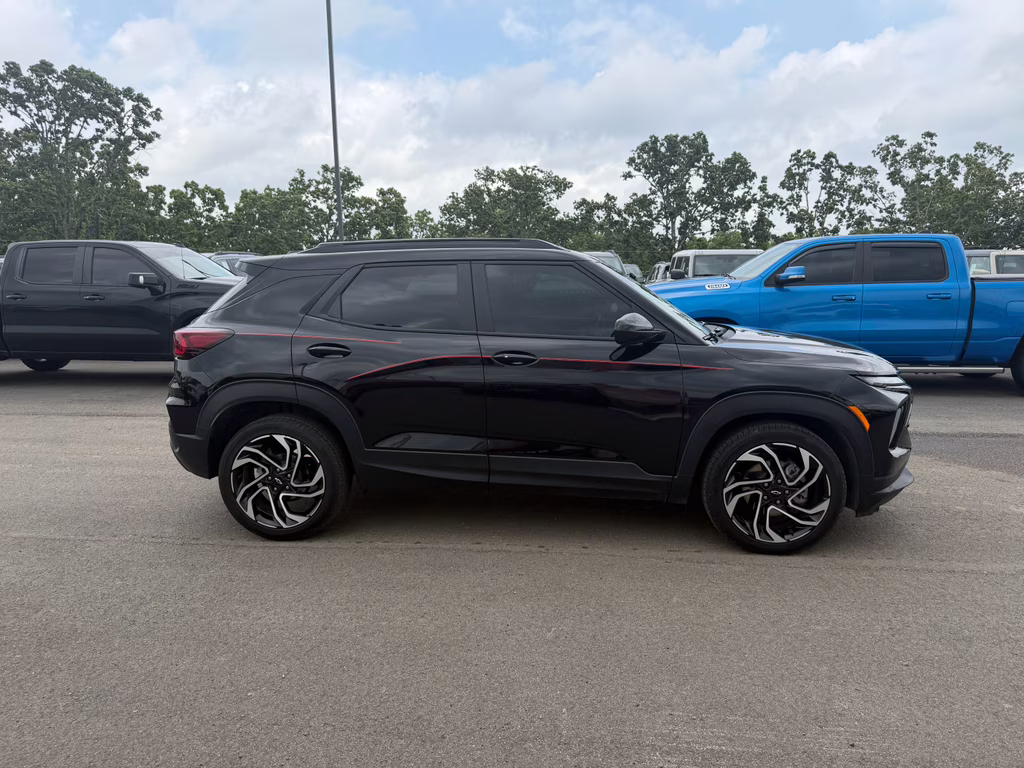 2025 Mosaic Black Metallic Chevrolet Trailblazer RS FWD SUV