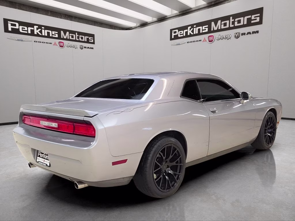 2014 Billet Silver Metallic Clearcoat Dodge Challenger R/T RWD Coupe