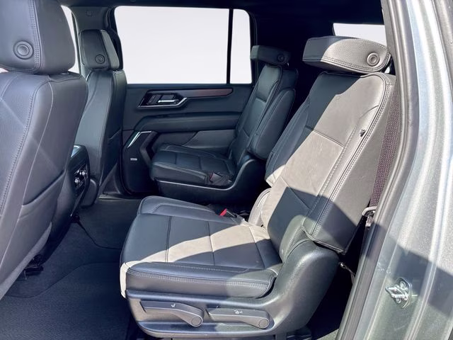 2025 Sterling Metallic GMC Yukon XL Denali 4X4 SUV