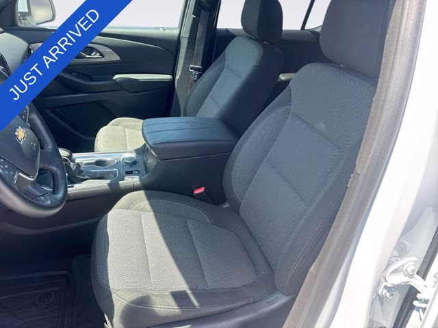 2023 Summit White Chevrolet Traverse LT FWD SUV