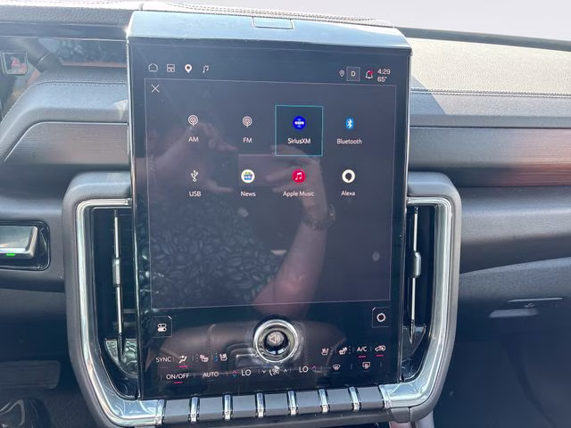 2025 Sterling Metallic GMC Yukon XL Denali 4X4 SUV