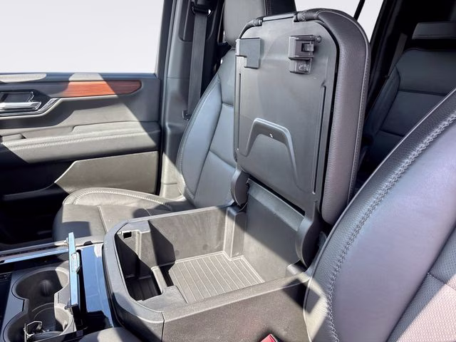 2025 Sterling Metallic GMC Yukon XL Denali 4X4 SUV