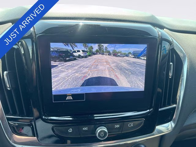 2023 Summit White Chevrolet Traverse LT FWD SUV