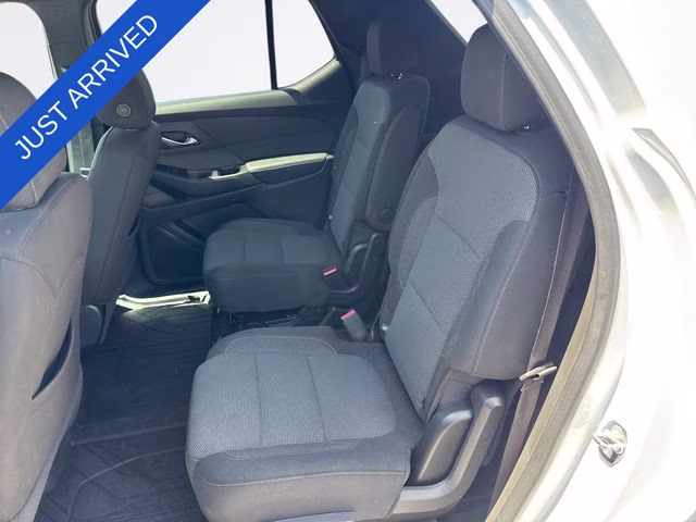 2023 Summit White Chevrolet Traverse LT FWD SUV