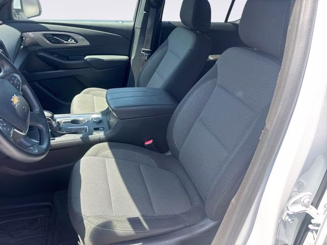 2023 Summit White Chevrolet Traverse LT FWD SUV