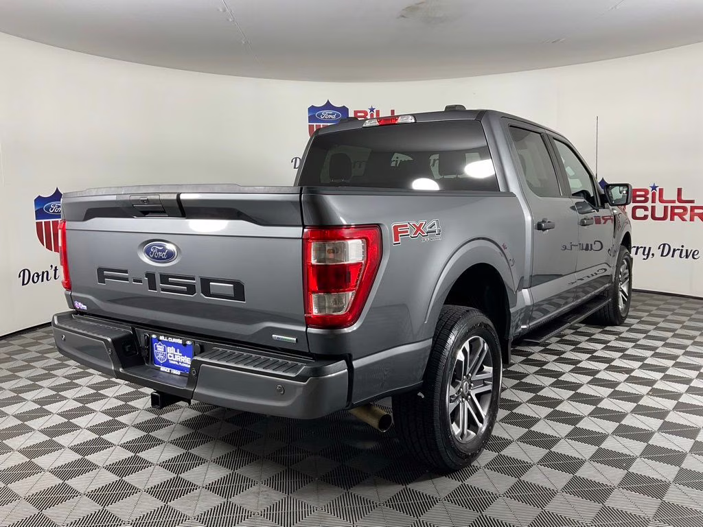 2022 Gray Metallic Ford F-150 XL 4X4 Truck