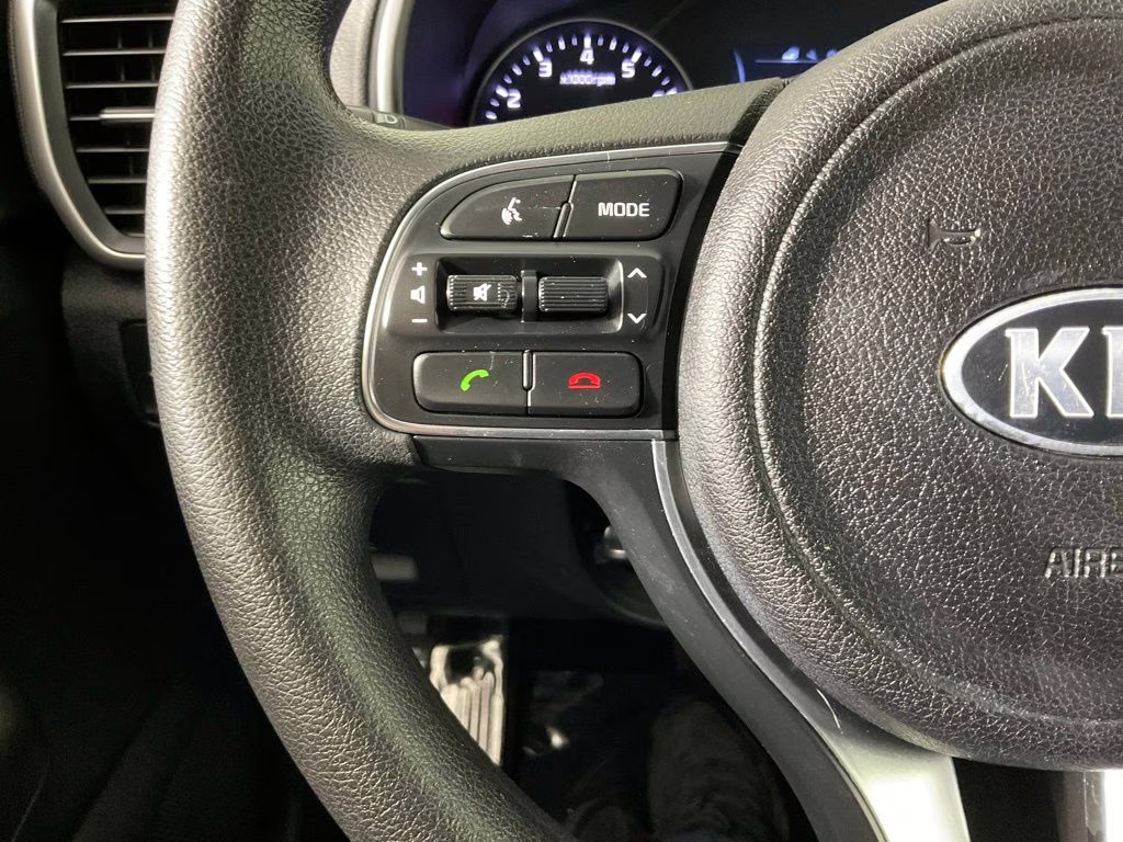 2017 Clear White Kia Sportage LX FWD SUV