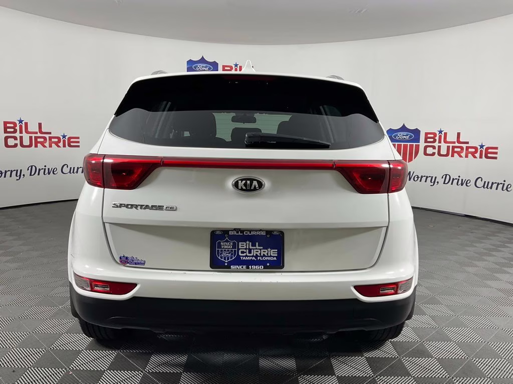 2017 Clear White Kia Sportage LX FWD SUV
