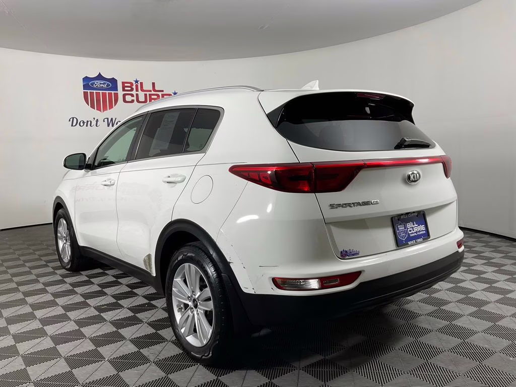 2017 Clear White Kia Sportage LX FWD SUV