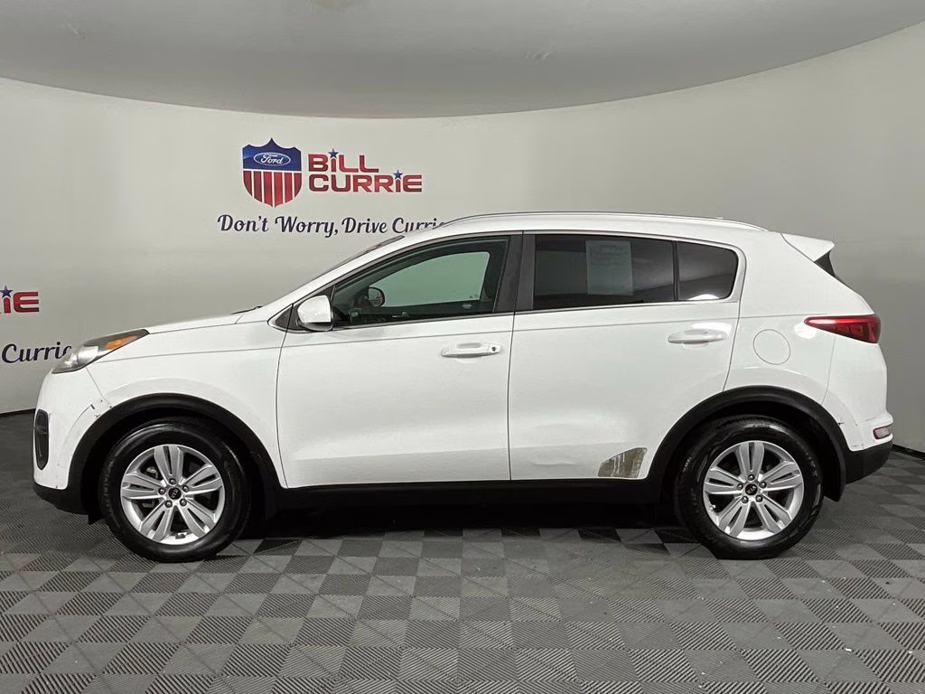 2017 Clear White Kia Sportage LX FWD SUV