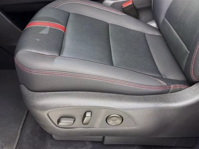 2024 Stardust Silver Chevrolet Traverse RS FWD SUV