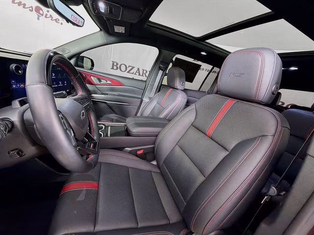 2024 Stardust Silver Chevrolet Traverse RS FWD SUV