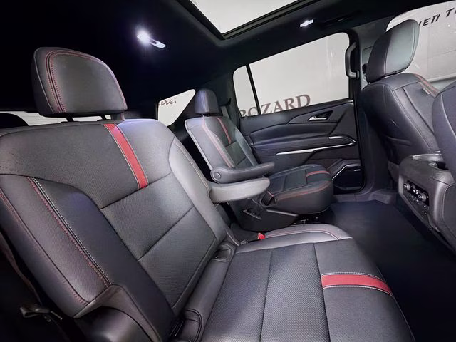 2024 Stardust Silver Chevrolet Traverse RS FWD SUV