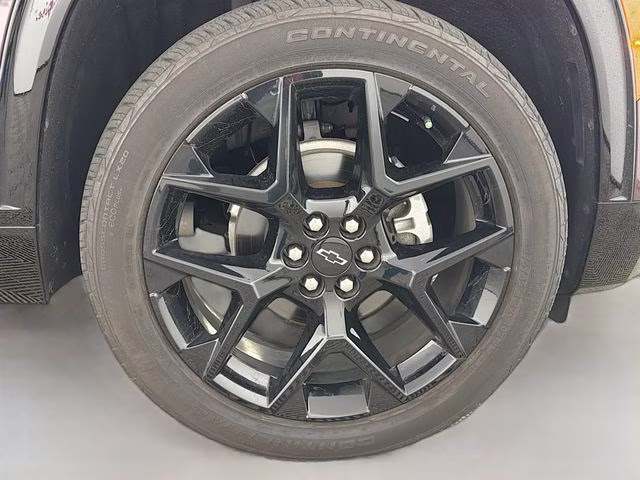 2024 Stardust Silver Chevrolet Traverse RS FWD SUV