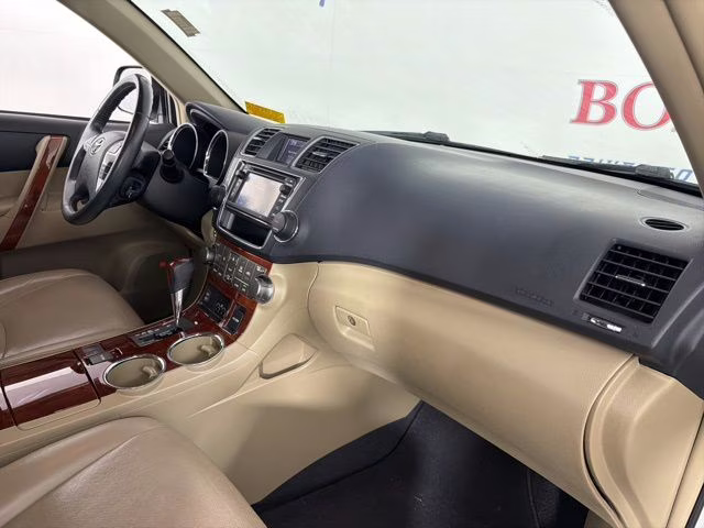 2013 Blizzard Pearl Toyota Highlander Limited FWD SUV