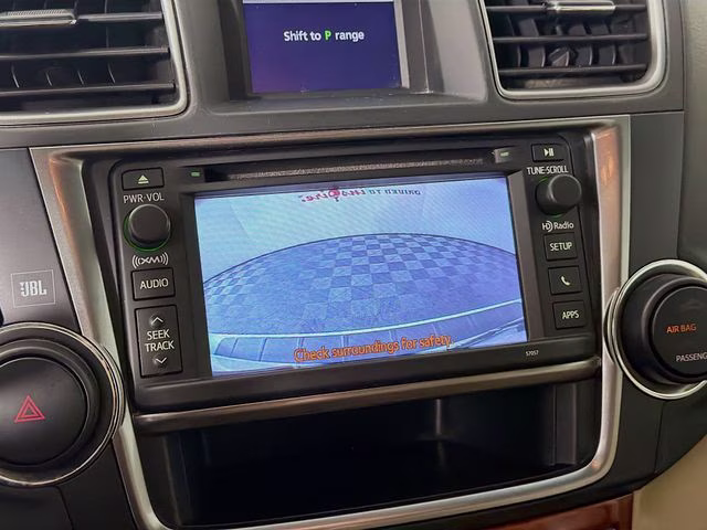 2013 Blizzard Pearl Toyota Highlander Limited FWD SUV