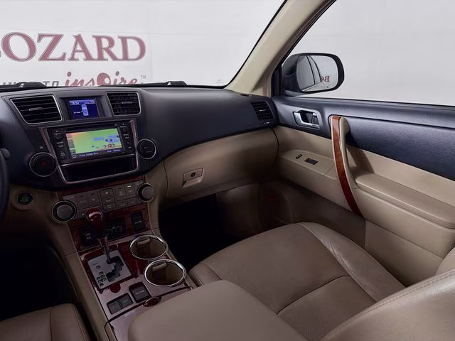 2013 Blizzard Pearl Toyota Highlander Limited FWD SUV