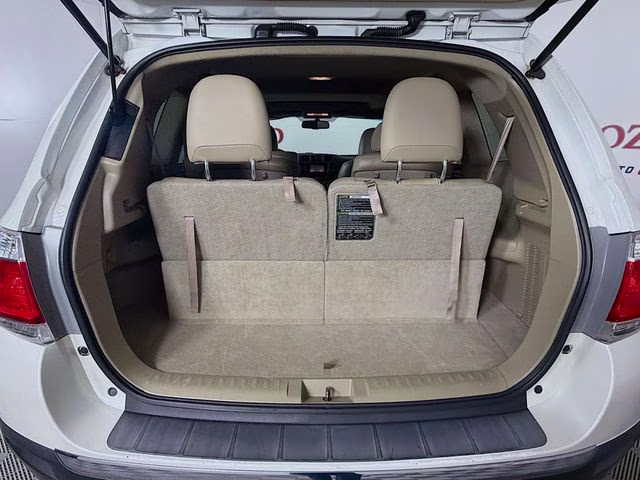 2013 Blizzard Pearl Toyota Highlander Limited FWD SUV