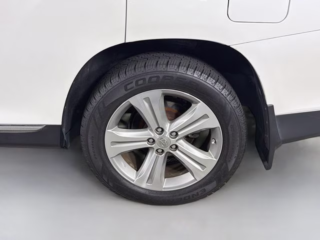 2013 Blizzard Pearl Toyota Highlander Limited FWD SUV