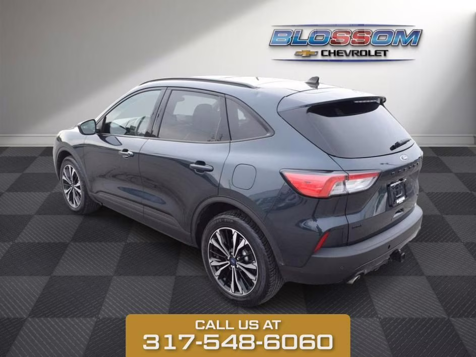 2022 Blue Metallic Ford Escape SEL AWD SUV