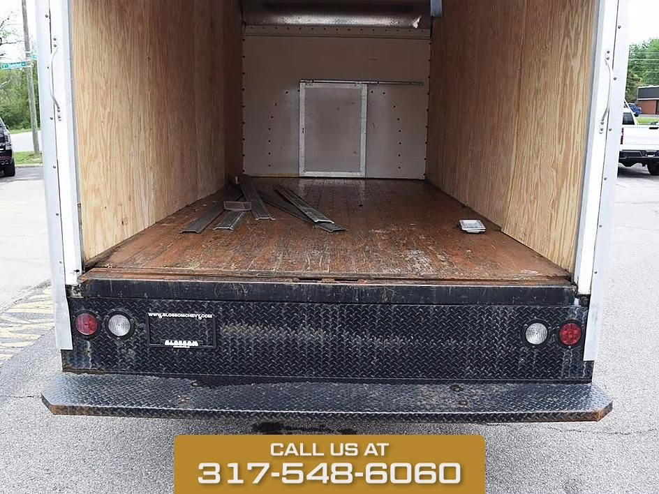 2018 Summit White Chevrolet Express 3500 Work Van RWD Truck