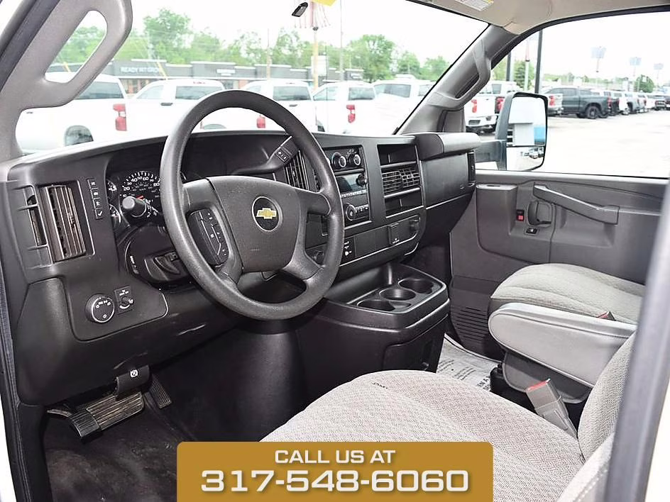 2018 Summit White Chevrolet Express 3500 Work Van RWD Truck